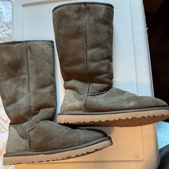 Ugg Classic Tall Boot in Green - Picture 1 of 6